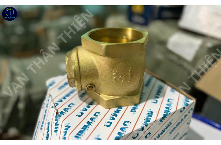 Van 1 chiều lá đồng