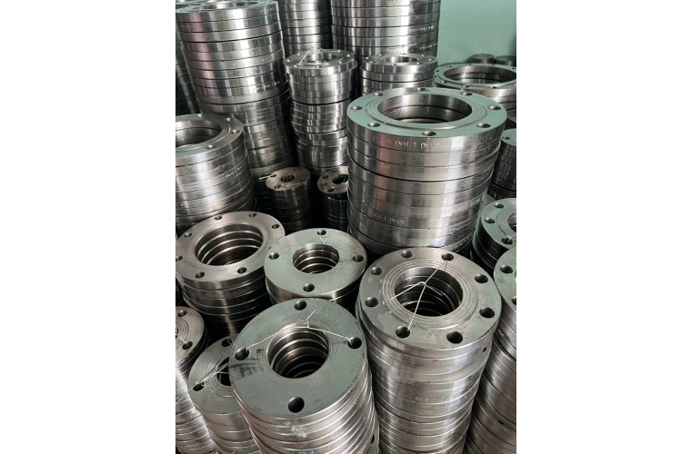 Mặt bích thép PN16 